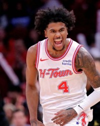 会不会后悔，媒体晒年轻球员换巨星结果，火箭情况大不同不用担心