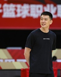 辽媒：辽篮总经理刘子庆和主帅杨鸣下周一前往美国考察外援