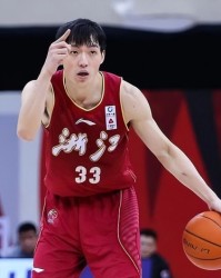 拿600万，全场0分连出手都没欲望，球迷：这是混工龄等养老保险了|吴前|浙江男篮|浙江队|程帅澎|刘泽一_新浪体育_新浪新闻