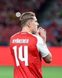 开云体育APP-C罗点球之王！足坛单赛季点球数排行，梅西仅第九，B费百分百命中