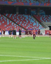 kaiyun-国足前瞻：7万人助威！国足背水一战死磕澳大利亚