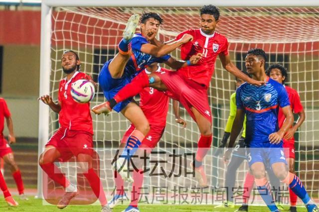 马尔代夫U19国青队在与印度国青队的比赛中.jpg
